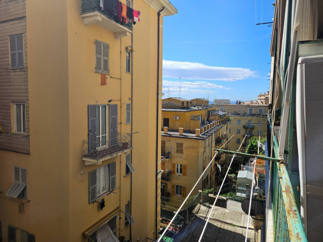 Appartamento in Vendita a Genova #3