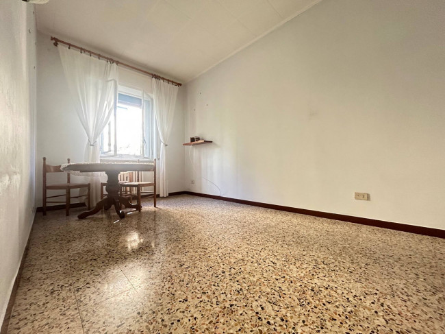 Appartamento in Vendita a Genova #3
