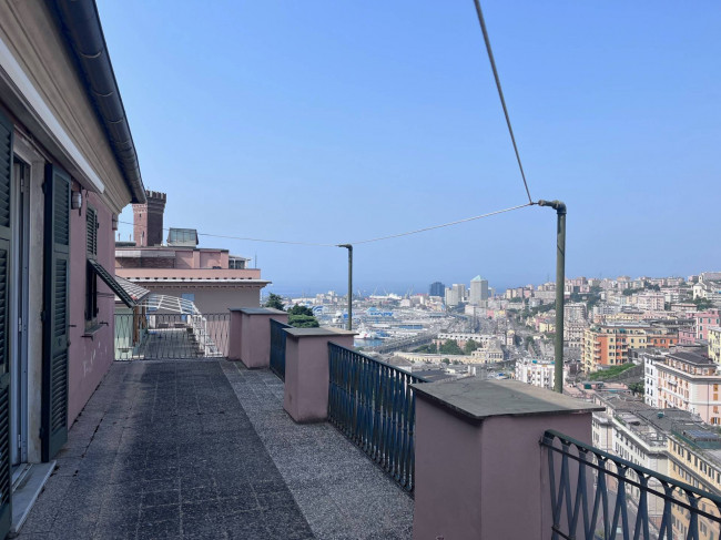 Scheda immobile: Vendita Attico Genova