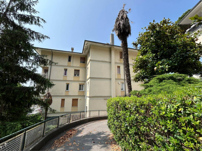 Appartamento in Vendita a Genova #2