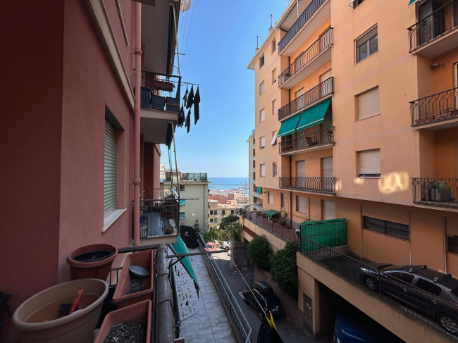 Appartamento in Vendita a Genova #2
